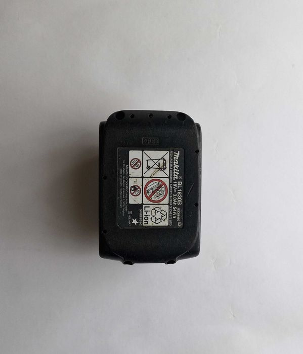 MAKITA Bateria BL1830B