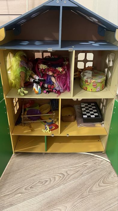 Декоративний будинок для ляльок