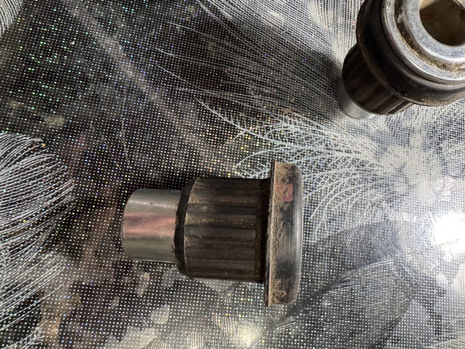 Втулки маятника mercedes w123 w 124 / маятник рульових тяг