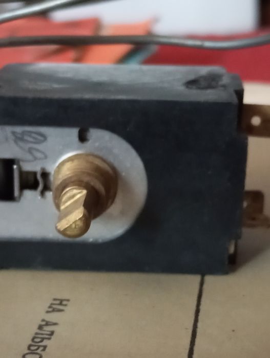 Продам реле температури для холодильника.