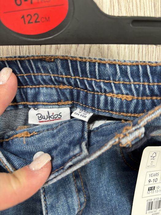 Нові широкі дитячі джинси