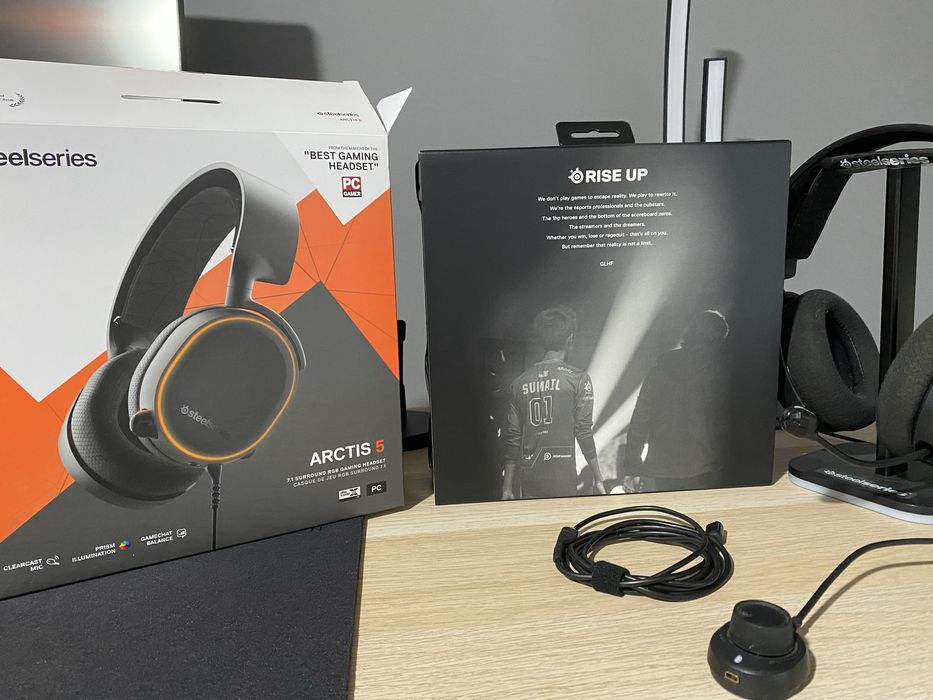 Headset Arctis 5 Black com RGB
