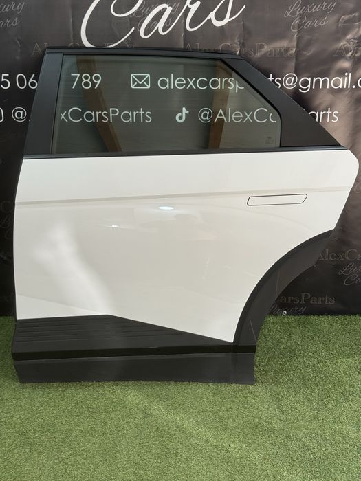 В наявності бампер передній задній  на Hyundai ioniq 5