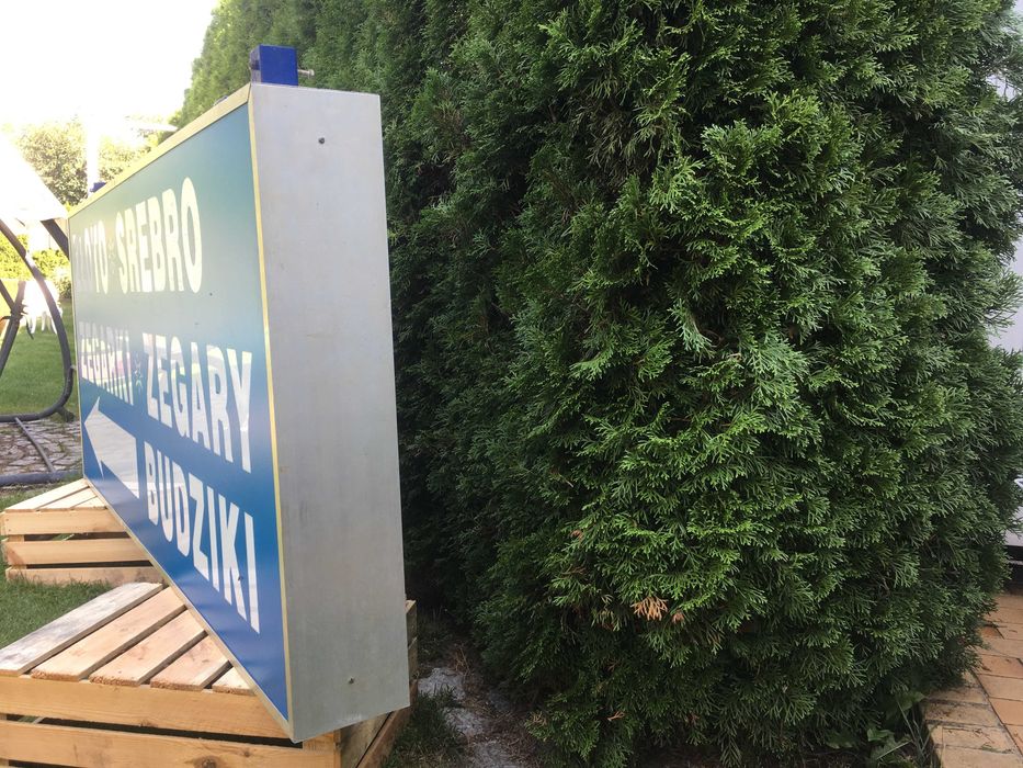 Reklama świetlna wisząca