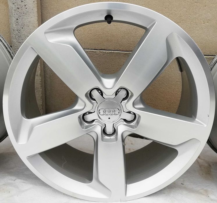 Felgi AUDI Q5 8"x19" ET39