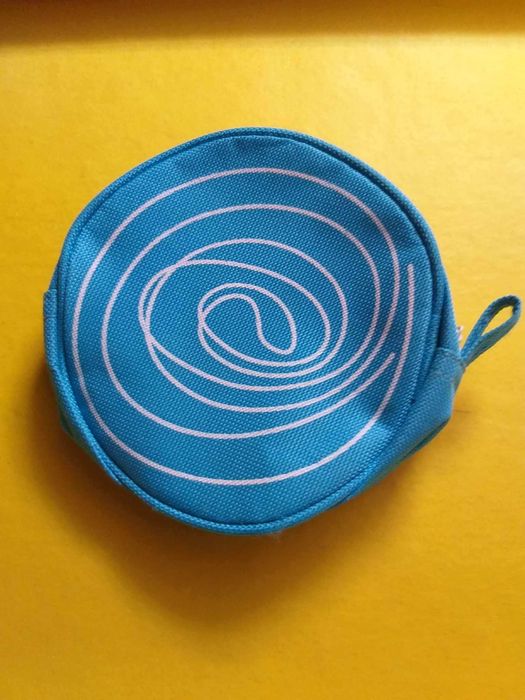 Pequena carteira azul