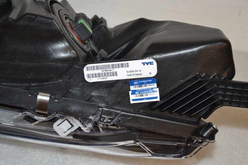 Новая левая фара Honda Odyssey галоген