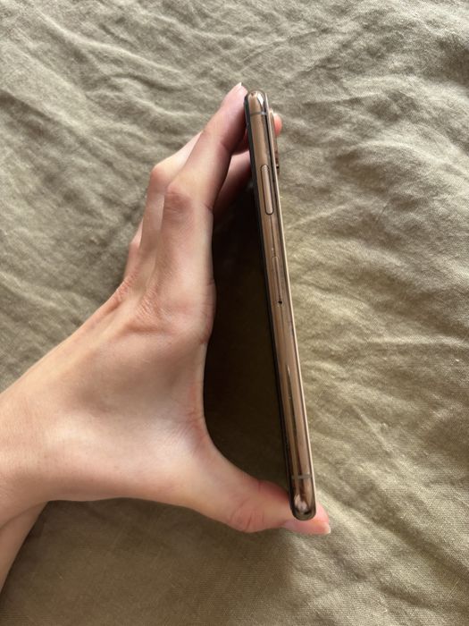 Iphone XS dourado 256GB