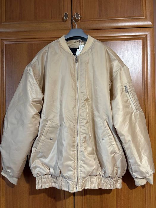 Жіночий Бомбер CROPP