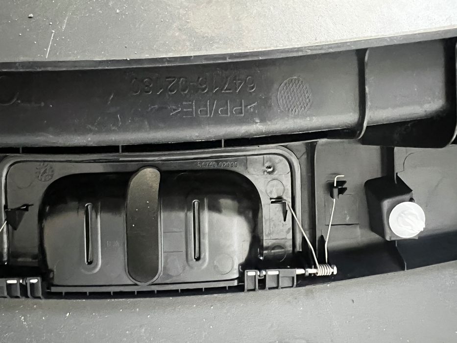Osłona pasa tył bagażnika grodzi tył Toyota Corolla E21 kombi