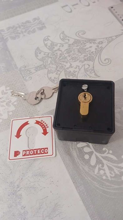 Interruptor de chave Proteco (Seletor de chave) - Novo