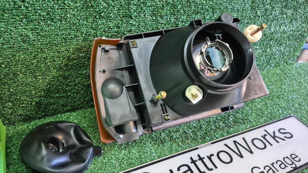 Otica Farol Esquerdo Autobianchi Y10 LX Touring 4WD Ref. 084440 NOVO Valeo