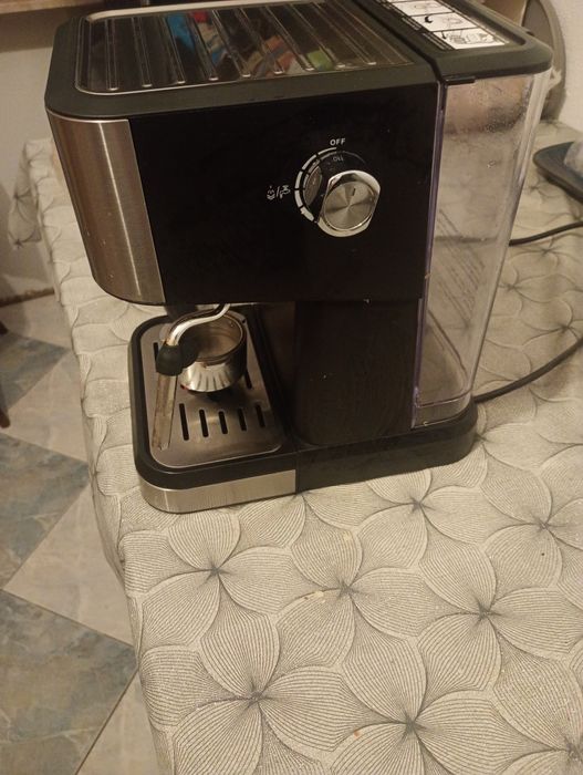 Ekspres do kawy do sypanej kawy .