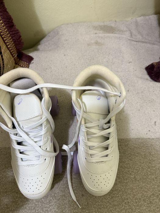 Patins novo, usado so uma vez, minha filha não gostou, interessados