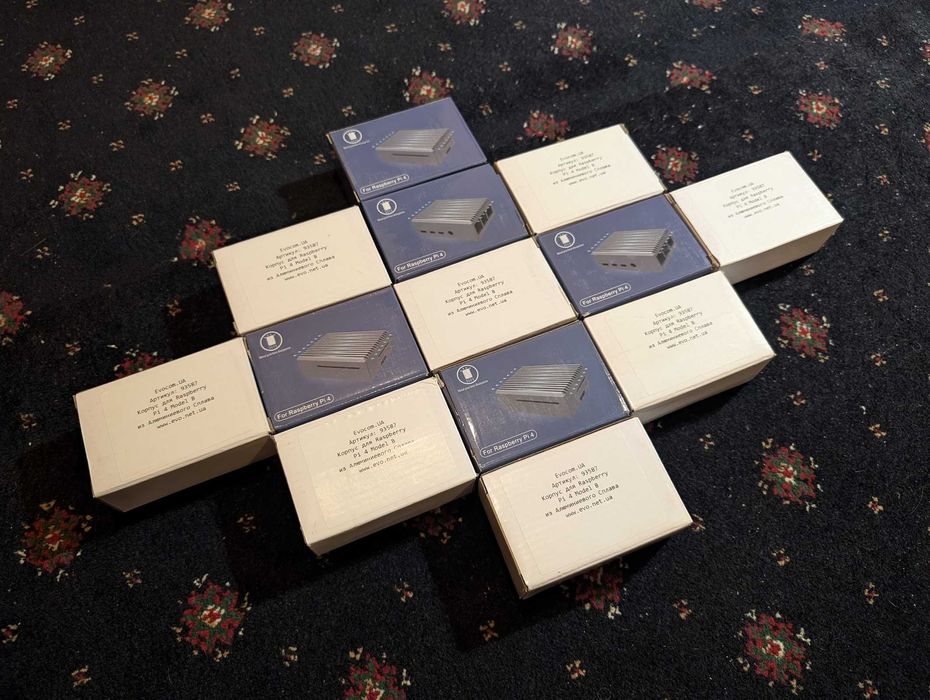 Raspberry Pi 4 8GB у комплекті із алюмінієвим корпусом