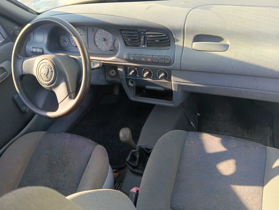 Skoda  Felicja  Na Elementy