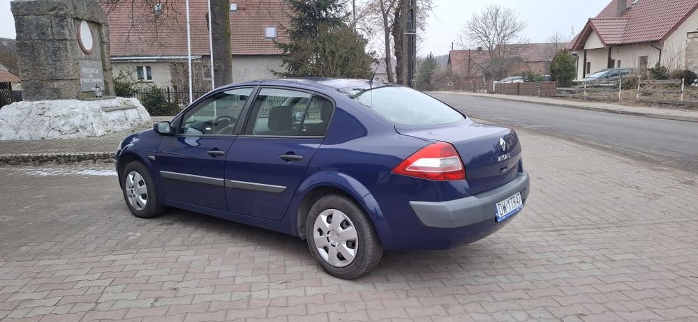 Ładna zadbana Megane z silnikiem 1.6 o mocy 112KM,  stan bdb.