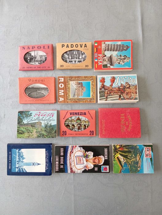 Coleção de carteiras de postais em miniatura do Mundo