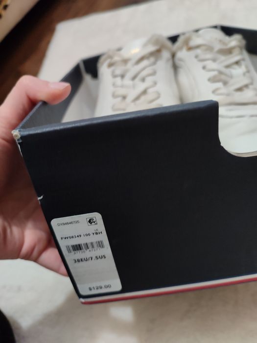 Шкіряні кросівки оригінал Tommy Hilfiger оригінал