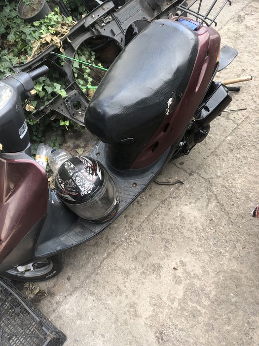 Продам скутер хонда дио 27