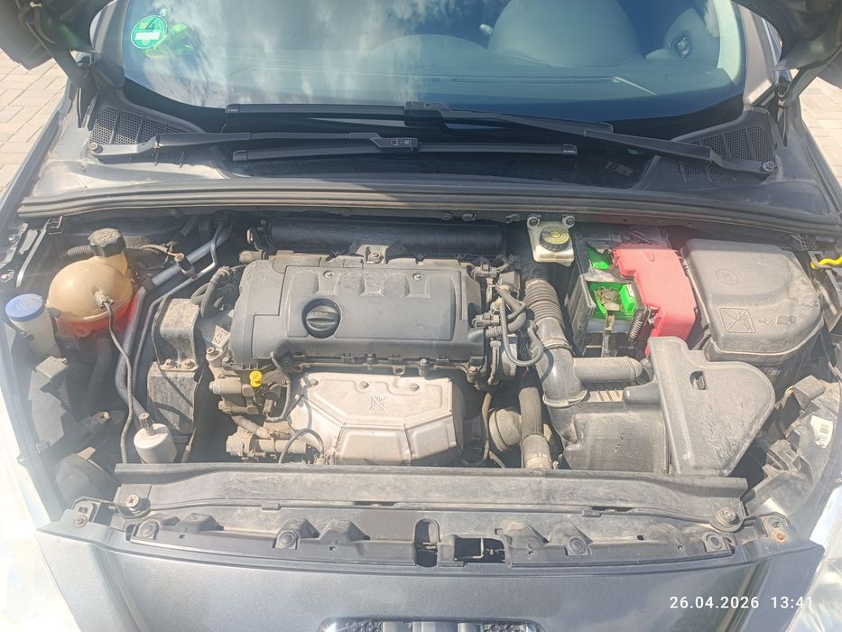 Peugeot 308 2008 рік
