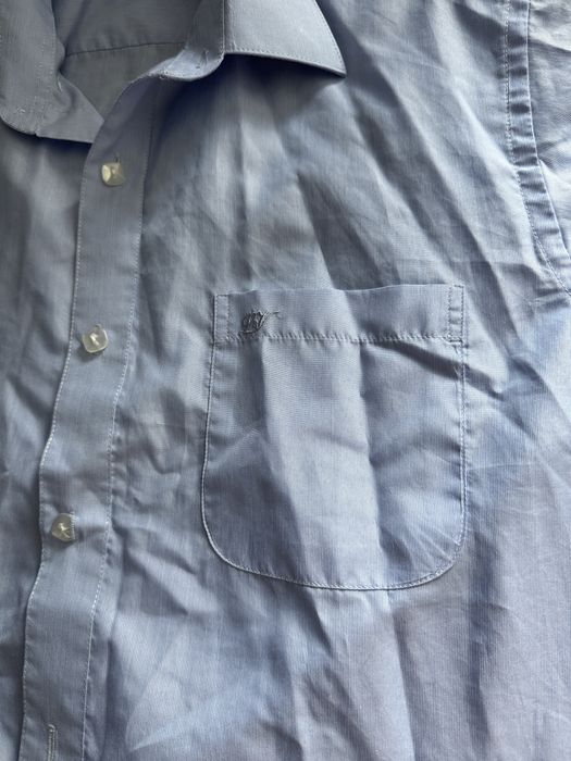 Сорочка блакитного кольору з коротким рукавом