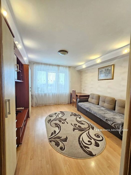 Продам 2-кім квартиру, район 8-9 школи, будинок ОСББ