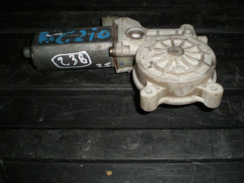 Motor vidro frente direito RENAULT Clio II (BB0/1/2_, CB0/1/2_)