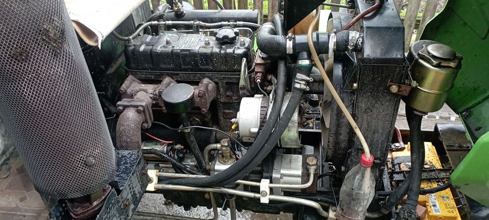 DW 244 AHT міні-трактор