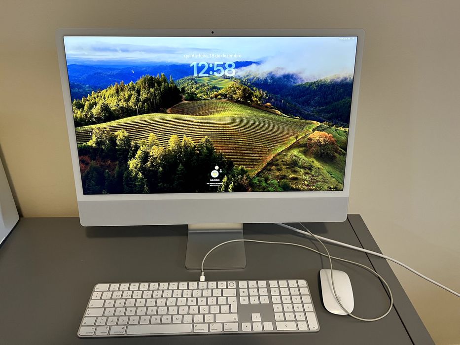 iMac 24″ (2021) – Chip M1 – 16GB RAM – 245GB SSD – Caixa original