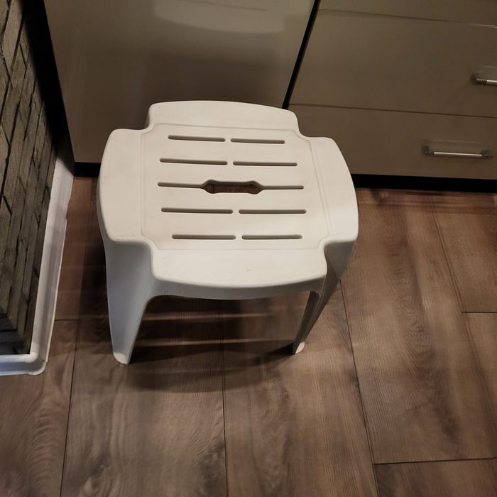 Taboret plastikowy