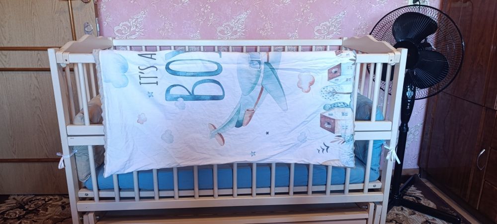 Продам бортики в ліжечко