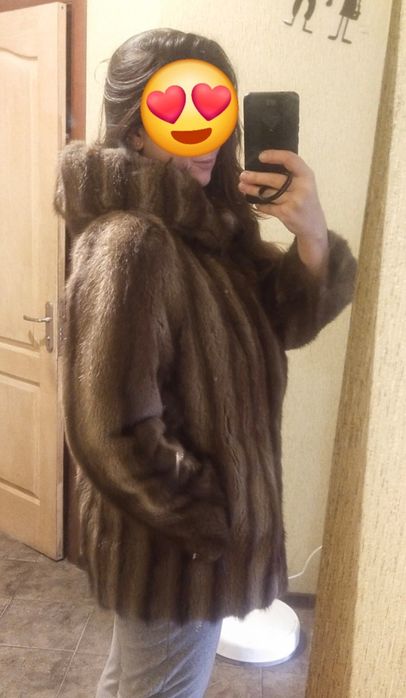 Полошубок, шуба  з натурального хутра