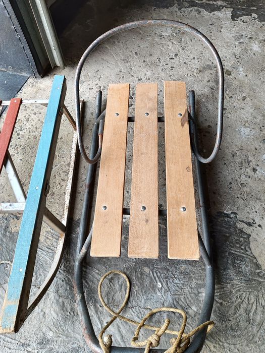 Санки для діток.