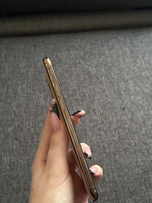 IPhone  11 Pro.