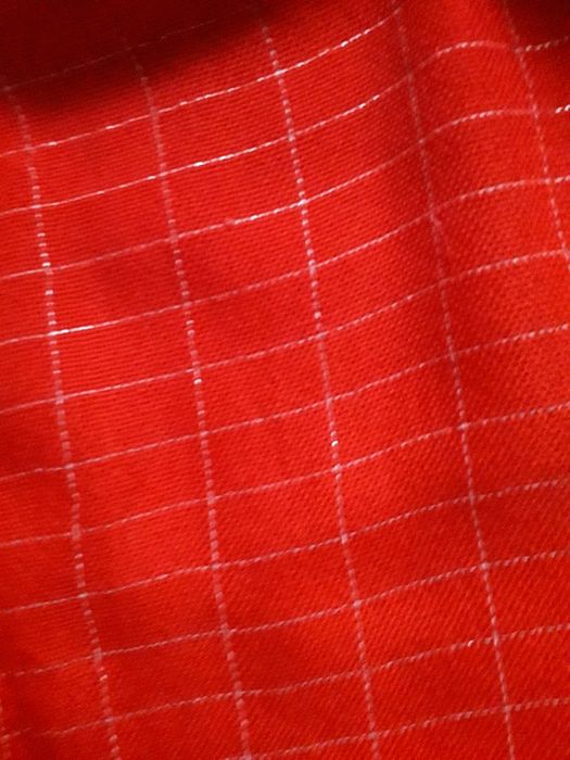 Червона хустка з люрексовою ниткою