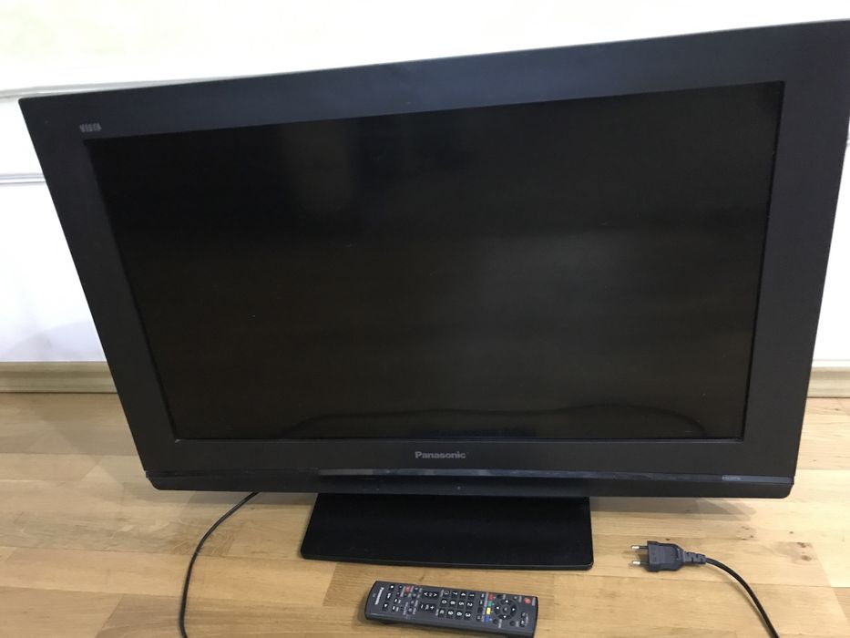 Телевізор 32 Panasonic робочий з дефектом