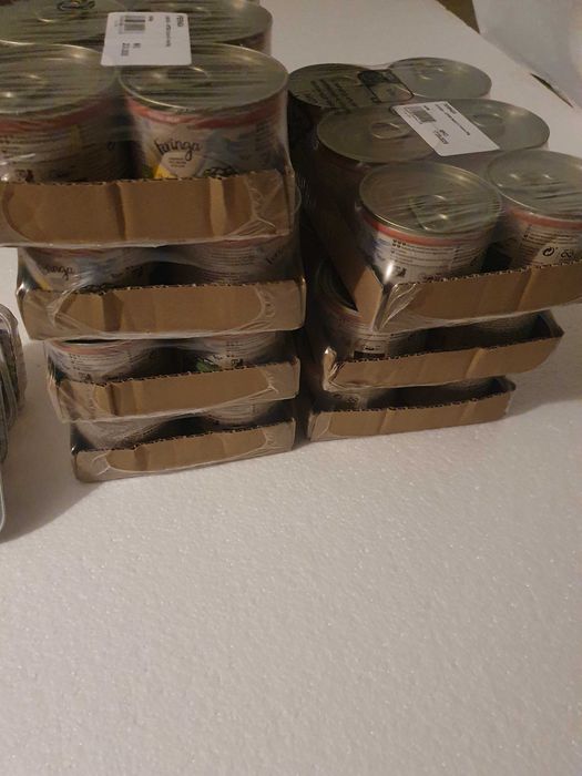 Karma  mokra dla kociąt i młodych kotów.