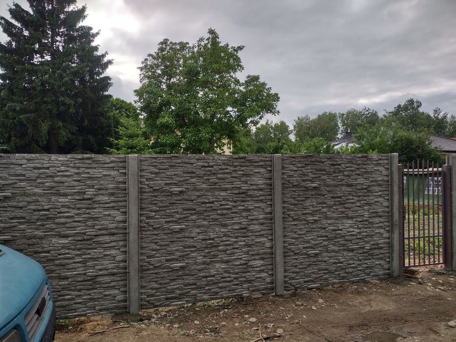 Montaż ogrodzeń betonowych, panelowych  I siatkowych