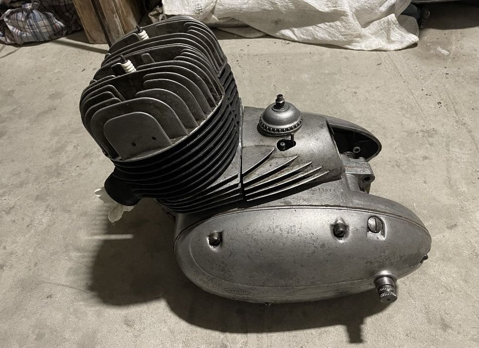 Двигун мото Ява 638 (634)  після капіталка