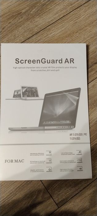 Плівка на Mac book air