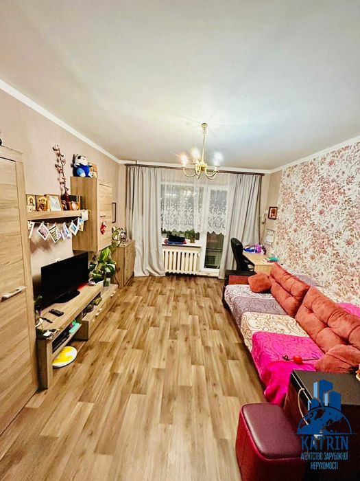 Продаж 2 кім квартири ж/м Тополя -3 Тополь