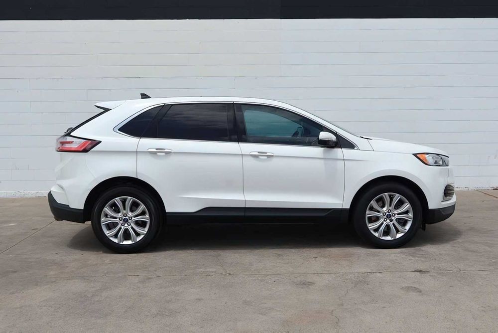 Ford Edge Titanium      2021