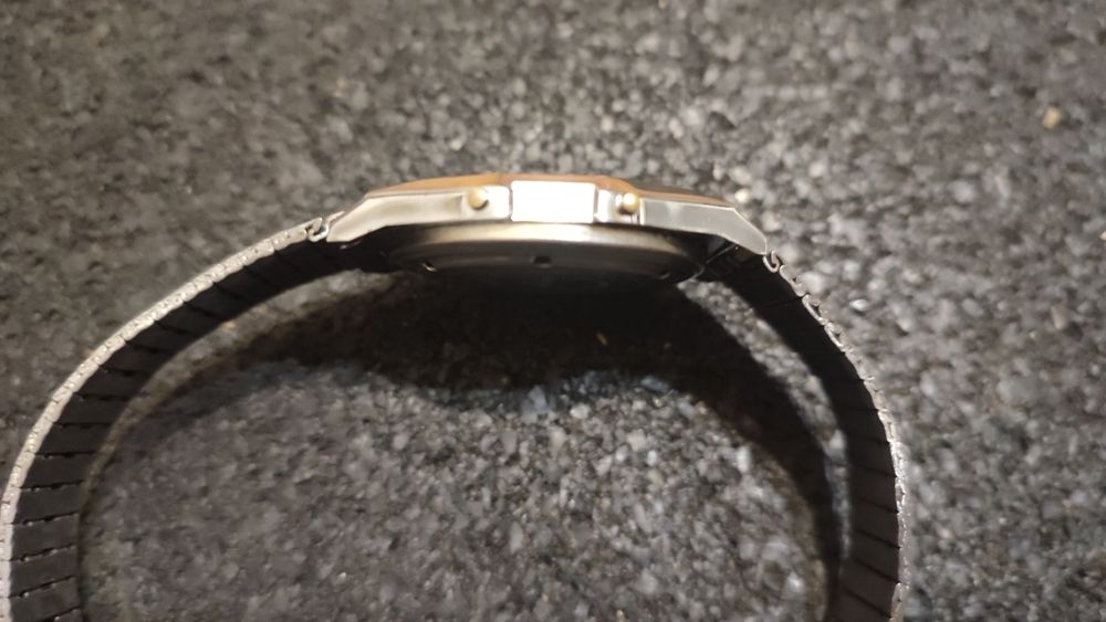 электронные часы NEC.оригинал