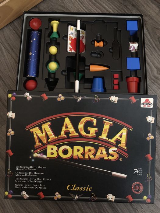 Caixa Magia Borrás + Livro “Os Melhores Truques de Magia”