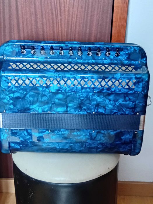 Vendo Acordeao Italiano Accordiola a 4 e 5 voz