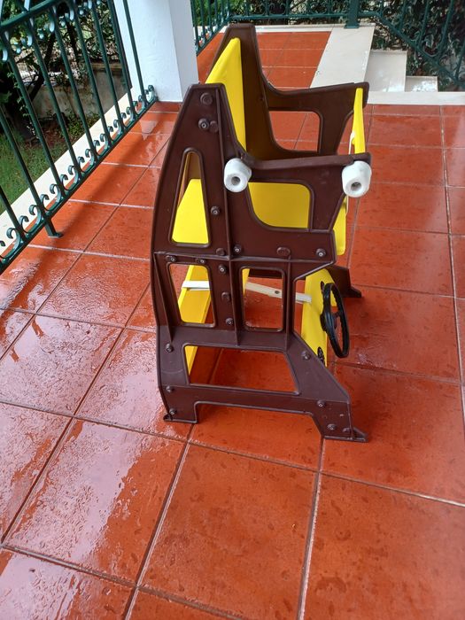 Cadeira para bebé de refeição