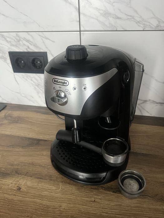 Кавоварка рожкова Delonghi