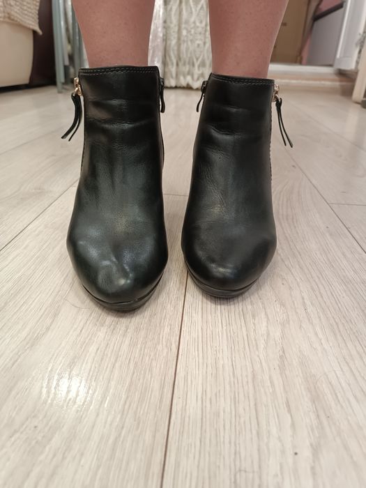 Осінні шкіряні черевички