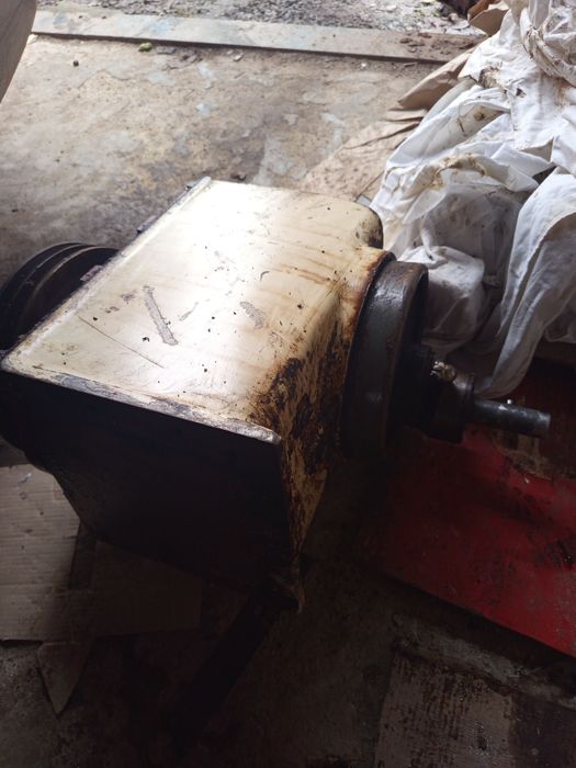 Редуктор планетарний